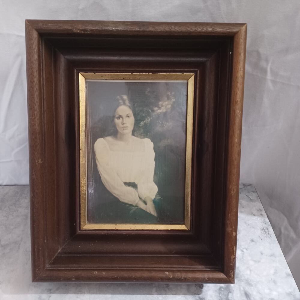 Vintage‎ Sad Girl Hippy Photo in 3D Frame